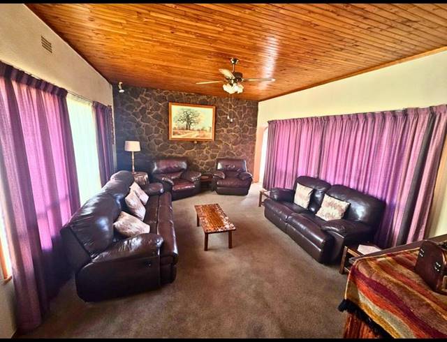3 BEDROOM HOUSE FOR SALE IN NORKEM PARK